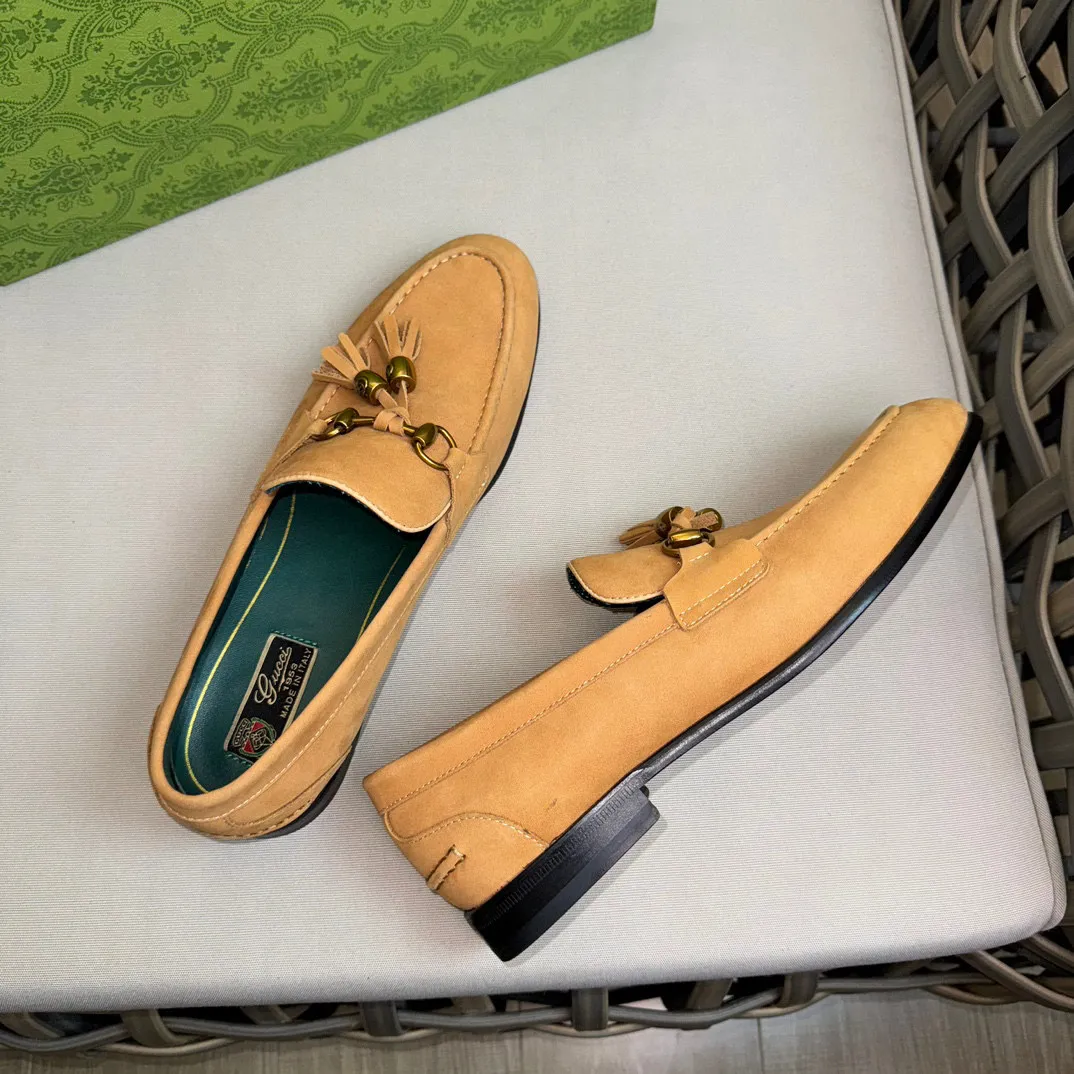 Men's shoes 💰900 Gucci ~ High-end genuine leather outsole men's casual leather shoes | The upper is made of imported original first-layer cowhide material | Classic horsebit decoration | Leather handmade tassel embellishment | Low-key luxury temperament | Comfortable foot feel | Imported genuine leather outsole | First-layer cowhide inner cowhide pad | Fine details Size: 39-44 (customized at 45.46)
